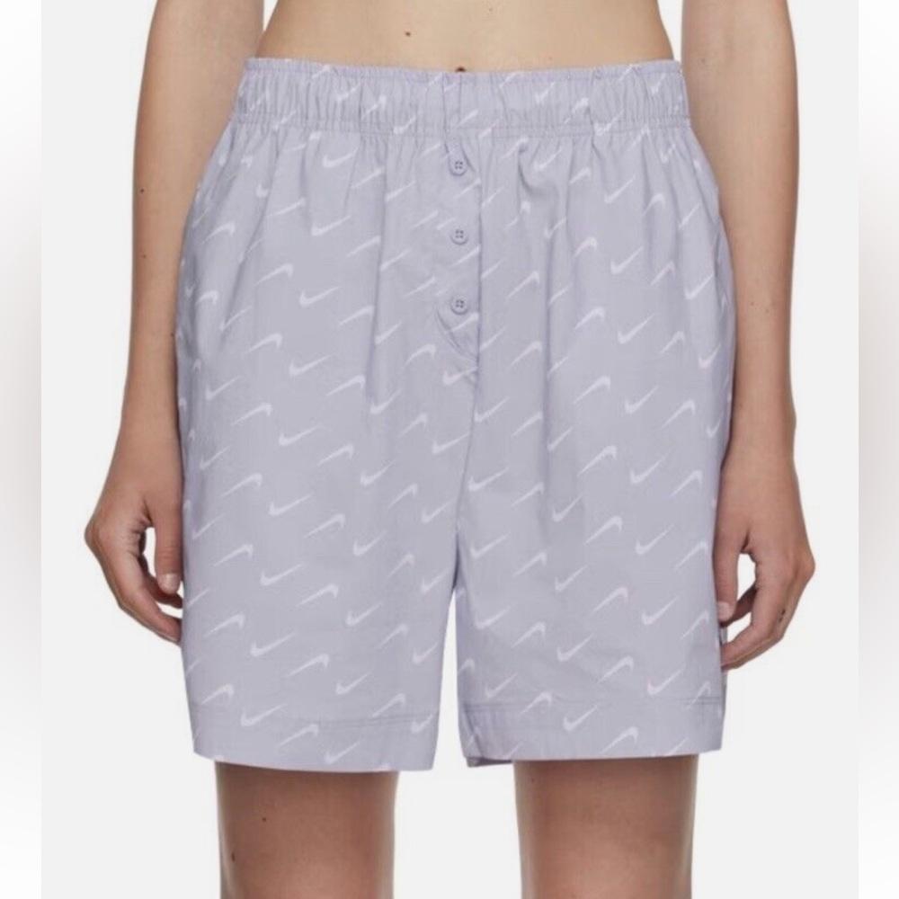 NWT Nike Everyday Modern Women's High-Waisted Woven‎ Shorts, L